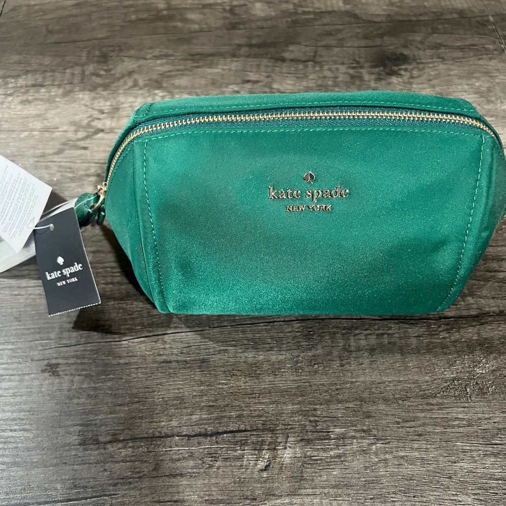 NEW Kate Spade makeup bag